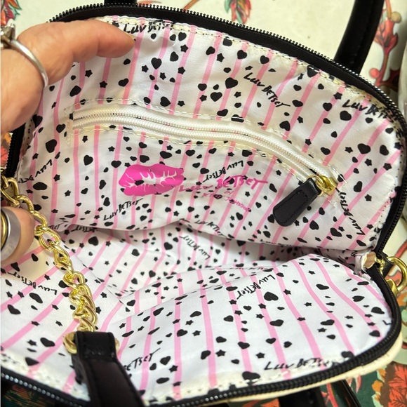 Luv BETSEY JOHNSON Unicorn Satchel Pink & Ivory Quilted Dome Crossbody LBDENA - Picture 8 of 11